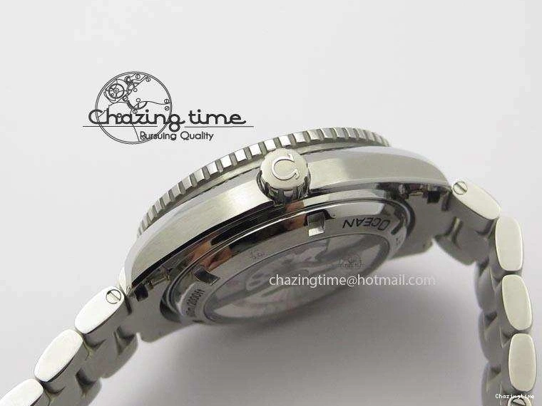 0507 Planet Ocean SS Bp Maker 45mm Black Bezel On SS Bracelet A OnTrend 8218